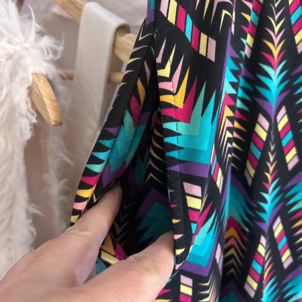 Lularoe Women's Size XS Multicolor Arrow Print A Line Flared Skirt #0148 - Picture 5 of 6